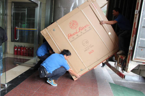 滕州钢琴贵重工艺品无忧运